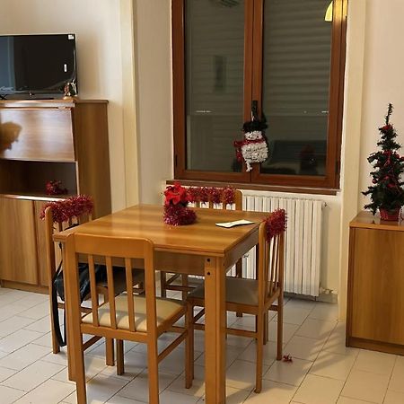 Appartement Little House à Salernes Extérieur photo